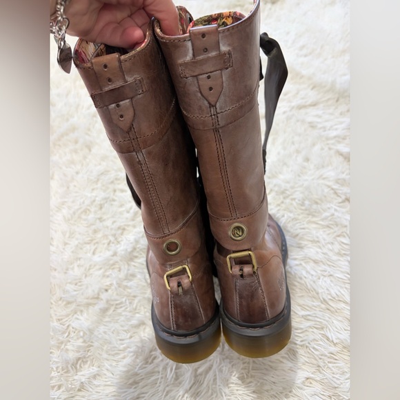 Dr. Martens Triumph 1914 Boots - Size 9 - brown - Picture 7 of 14